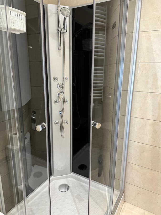 Fabulous Penthouse Lakeview W20 דירה בוקרשט