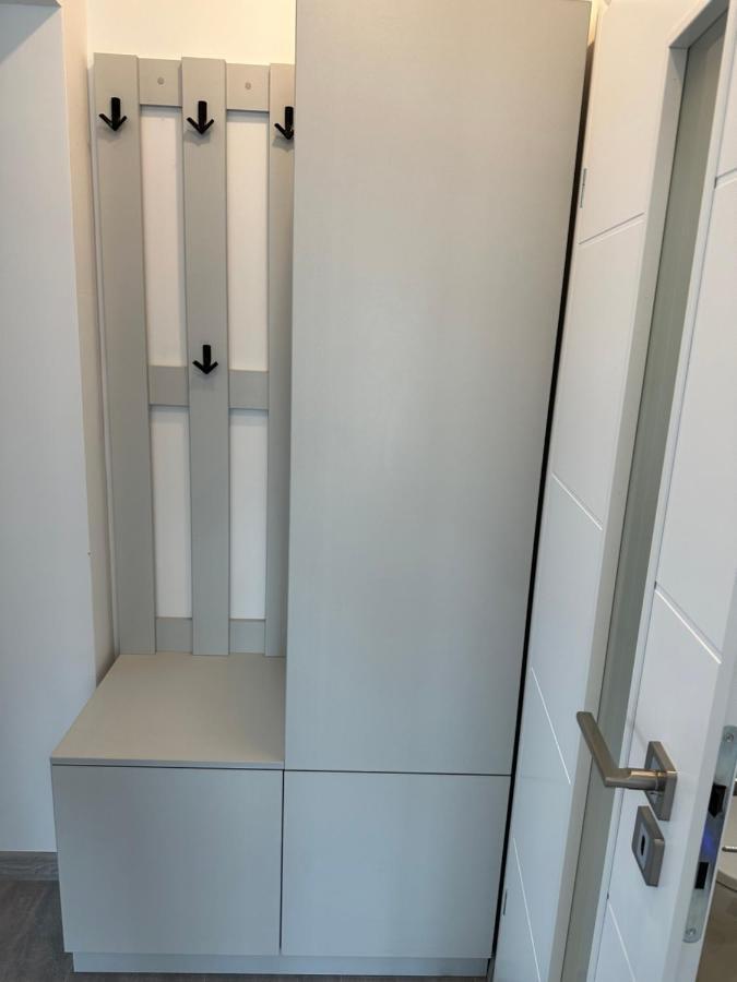 דירה Fabulous Penthouse Lakeview W20 בוקרשט